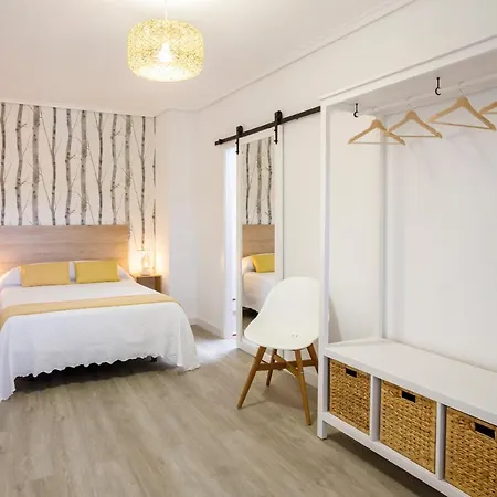 Zaldivar Etxea Tatil Evi *